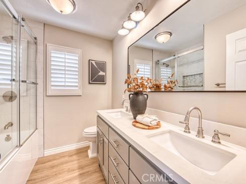 12  Via Hacienda  , Rancho Santa Margarita, CA