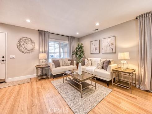 12  Via Hacienda  , Rancho Santa Margarita, CA