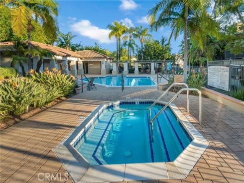 28  Via Contento  , Rancho Santa Margarita, CA