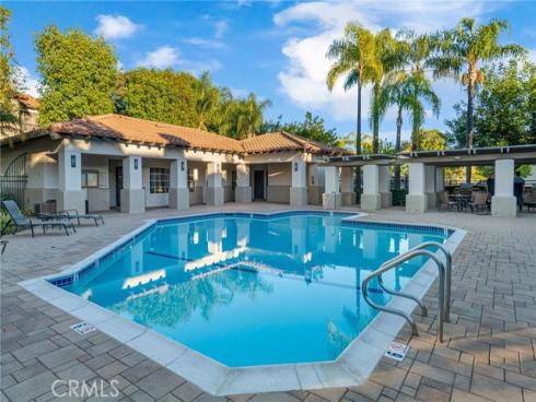 28  Via Contento  , Rancho Santa Margarita, CA