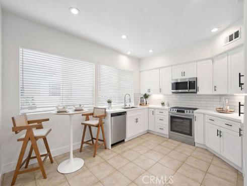 15  Via Floria  , Rancho Santa Margarita, CA