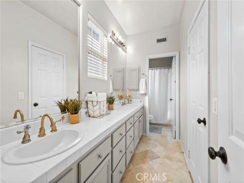 5 Golf Ridge , Rancho Santa Margarita, CA