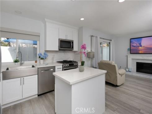 31  Alumbre  , Rancho Santa Margarita, CA