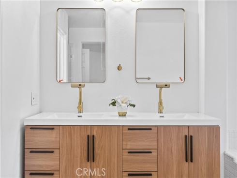 35  Via Encanto  , Rancho Santa Margarita, CA