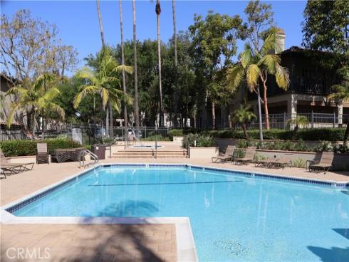 64  Via Contento  , Rancho Santa Margarita, CA