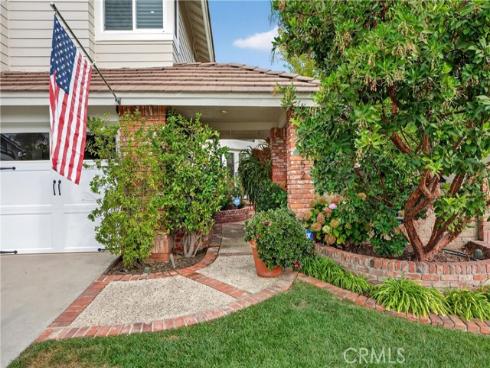 21352  Silvertree Lane  , Rancho Santa Margarita, CA