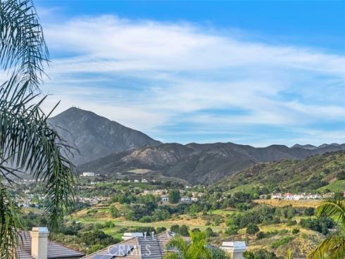 14  Thorn Oak  , Rancho Santa Margarita, CA