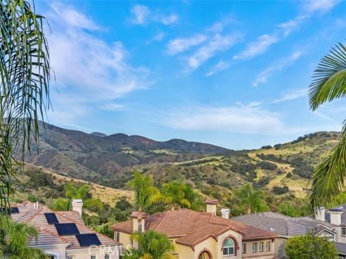 14  Thorn Oak  , Rancho Santa Margarita, CA