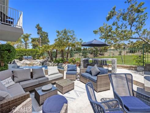 16 Golf Ridge Drive, Rancho Santa Margarita, CA