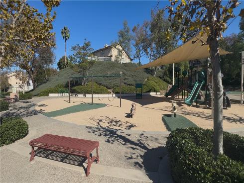 44 Willowbrook Lane, Rancho Santa Margarita, CA