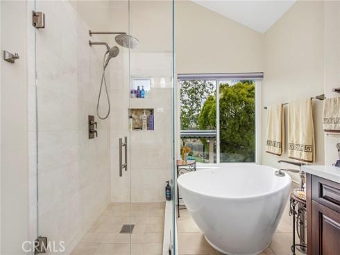 28  Calle Serra  , Rancho Santa Margarita, CA