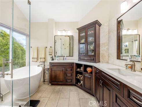 28  Calle Serra  , Rancho Santa Margarita, CA