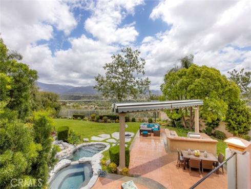 28  Calle Serra  , Rancho Santa Margarita, CA