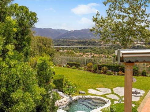 28  Calle Serra  , Rancho Santa Margarita, CA