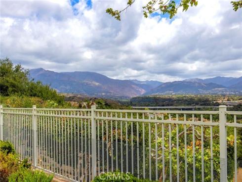 28  Calle Serra  , Rancho Santa Margarita, CA