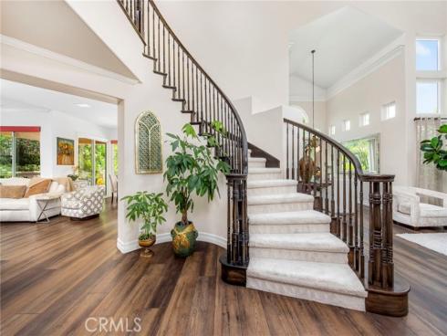 28  Calle Serra  , Rancho Santa Margarita, CA
