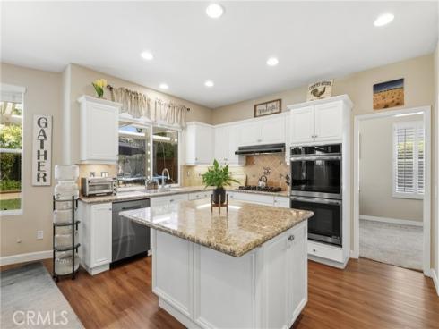 18  Ledgewood  , Rancho Santa Margarita, CA