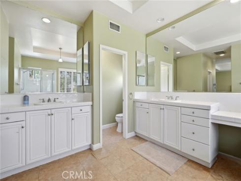 18  Ledgewood  , Rancho Santa Margarita, CA