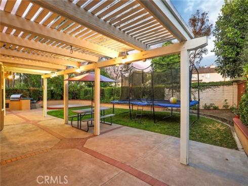 18  Ledgewood  , Rancho Santa Margarita, CA