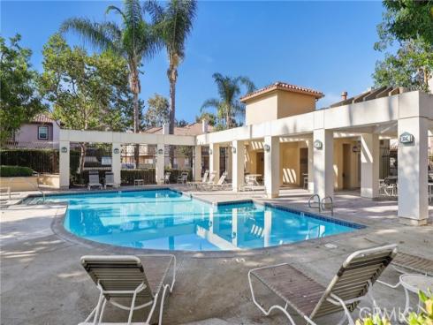 73 Camino Del Oro , Rancho Santa Margarita, CA