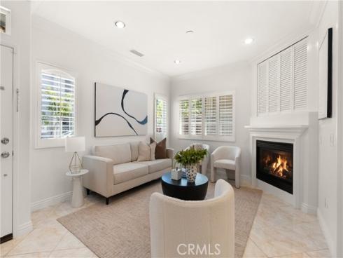 15 Poppyfield , Rancho Santa Margarita, CA