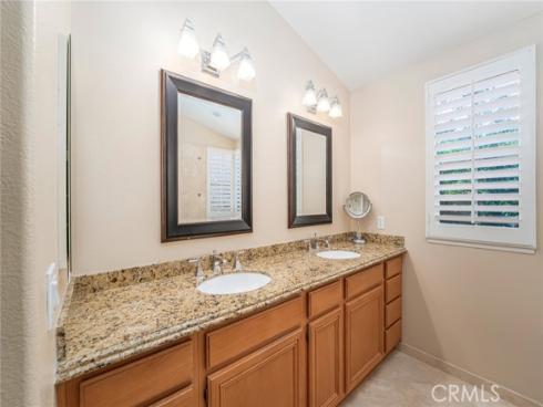 14 Paseo Vecino , Rancho Santa Margarita, CA
