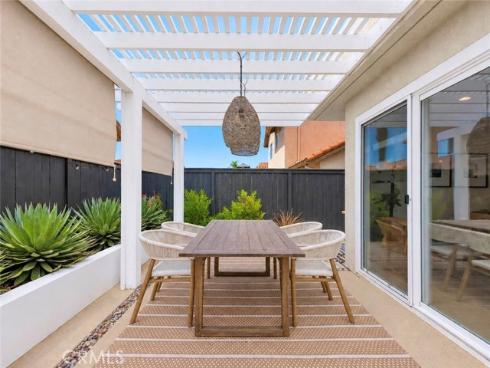 16 Calle Larspur , Rancho Santa Margarita, CA