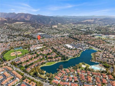 16 Calle Larspur , Rancho Santa Margarita, CA