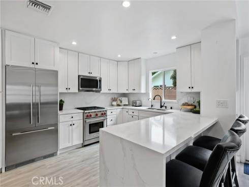 3001  Bostonian   Drive, Rossmoor, CA