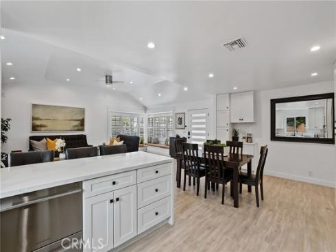 3001  Bostonian   Drive, Rossmoor, CA