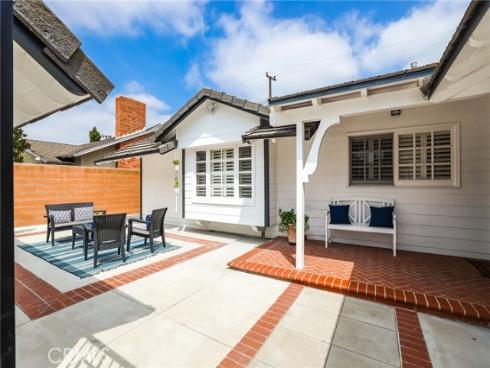 3001  Bostonian   Drive, Rossmoor, CA