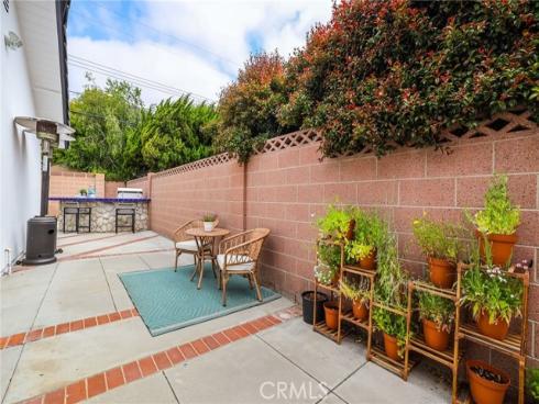 3001  Bostonian   Drive, Rossmoor, CA