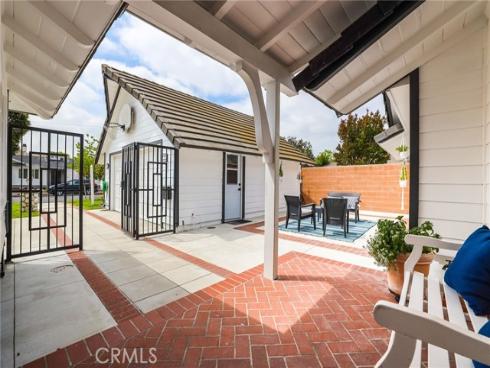 3001  Bostonian   Drive, Rossmoor, CA