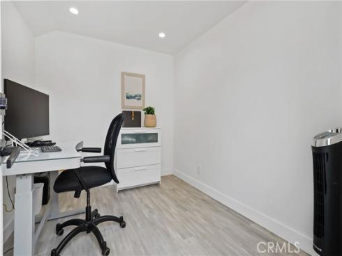 3001  Bostonian   Drive, Rossmoor, CA