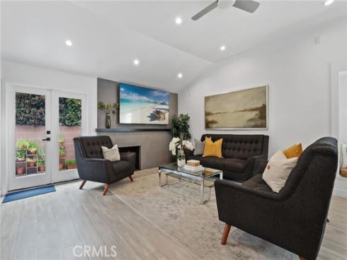 3001  Bostonian   Drive, Rossmoor, CA