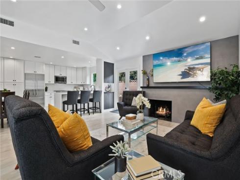 3001  Bostonian   Drive, Rossmoor, CA