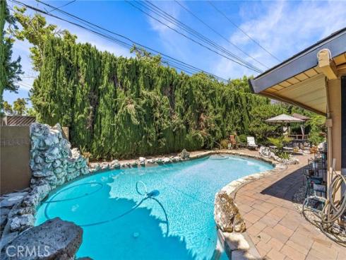 3041 Ruth Elaine Drive, Rossmoor, CA