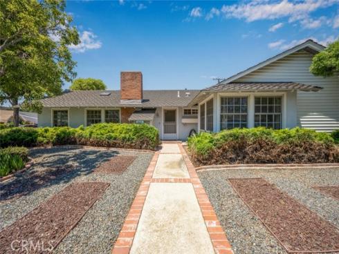 2621 Woodstock Road, Rossmoor, CA