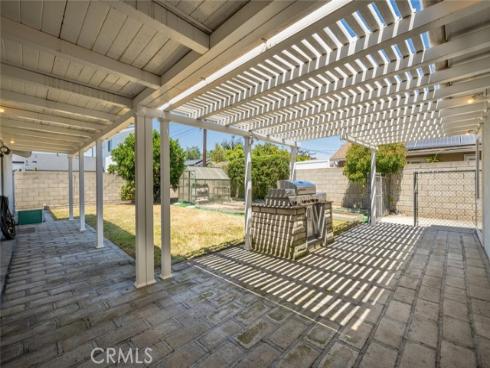 2621 Woodstock Road, Rossmoor, CA