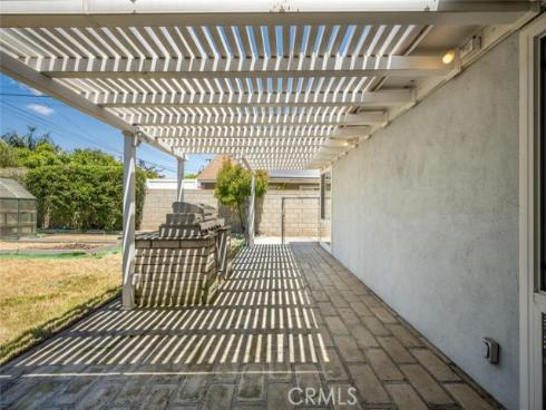 2621 Woodstock Road, Rossmoor, CA