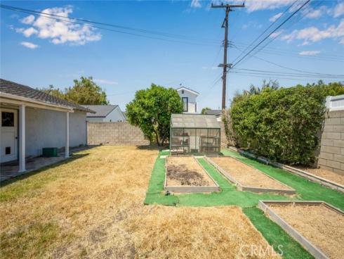 2621 Woodstock Road, Rossmoor, CA