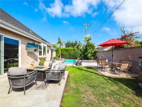 12752  Oak Way   Drive, Rossmoor, CA