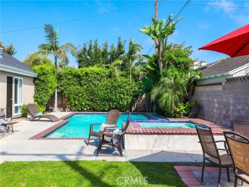 12752  Oak Way   Drive, Rossmoor, CA