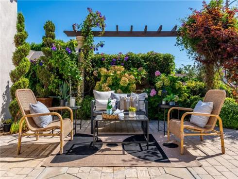 12592 Argyle Drive, Rossmoor, CA