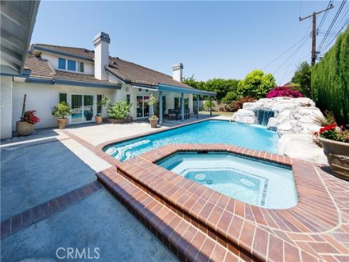 3262  Bostonian   Drive, Rossmoor, CA