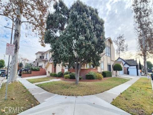 3042  Walker Lee  , Rossmoor, CA