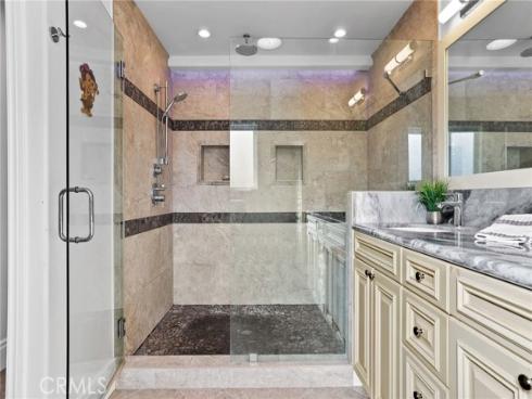 2682 Oak Knoll Drive, Rossmoor, CA