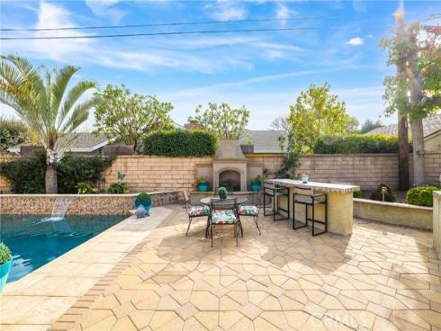 2682 Oak Knoll Drive, Rossmoor, CA