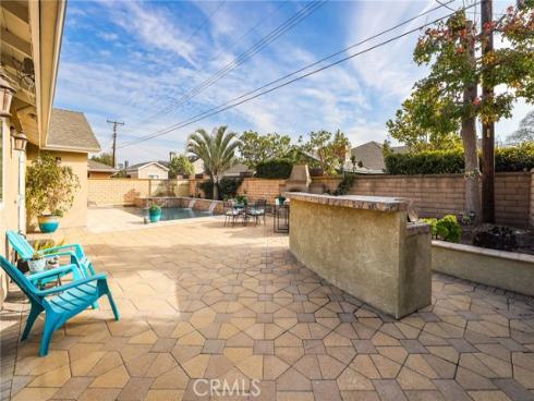 2682 Oak Knoll Drive, Rossmoor, CA