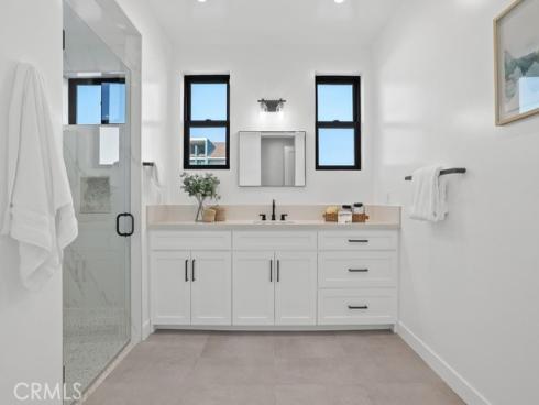 11221 Davenport Road, Rossmoor, CA